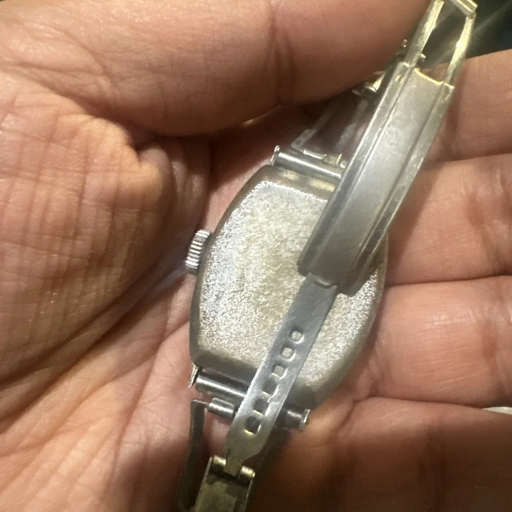 Vintage Ingraham Mens Watch Wrist-Fit Manual Wind 29mm-it Works But Need Servcng